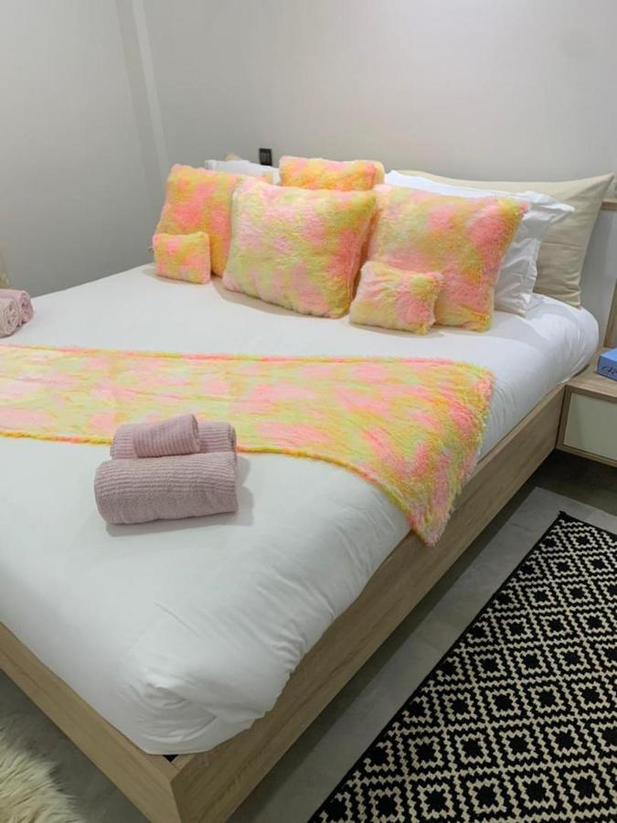 Luxury Suites Chester One 다카르 외부 사진