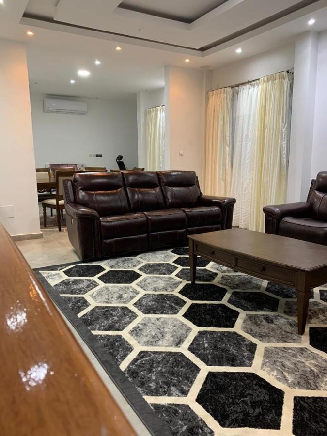 Luxury Suites Chester One 다카르 외부 사진