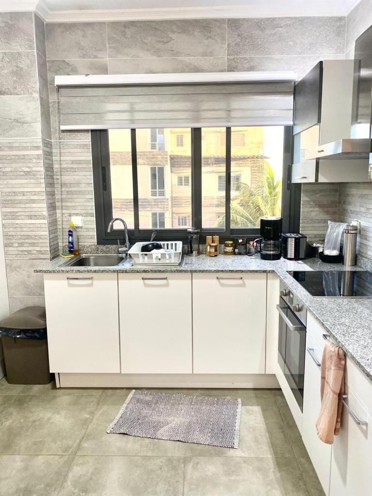 Luxury Suites Chester One 다카르 외부 사진